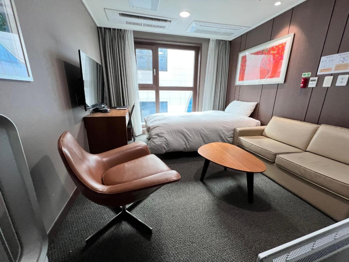 Raonstay In Perla Hotel Jinju Εξωτερικό φωτογραφία