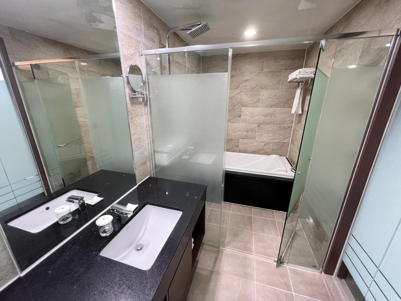 Raonstay In Perla Hotel Jinju Εξωτερικό φωτογραφία
